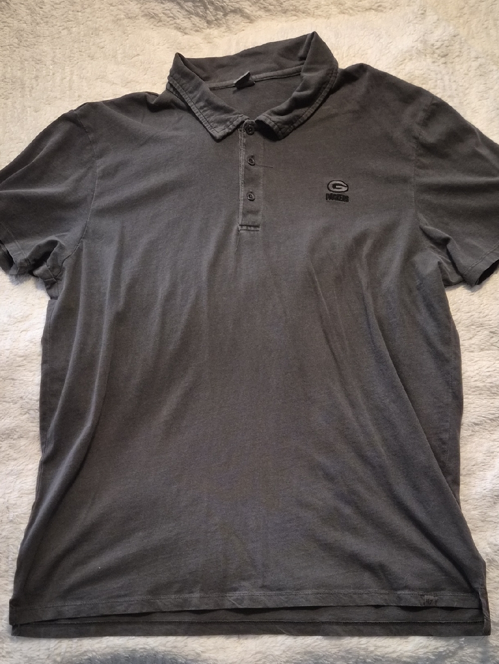 47 Brand Green Bay Pckers Men's Charcoal Polo with Embroidered Chest Logo